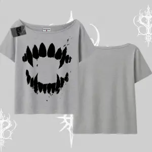 Beyaz Kayık yaka Tişört Vampir Dış