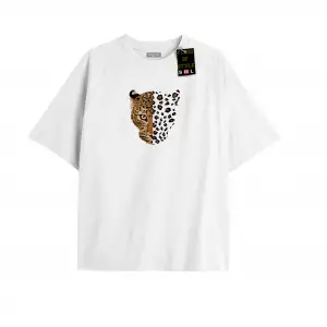 Beyaz Oversize T-shirt aslan Özel tasarım