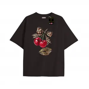 Beyaz Oversize T-shirt kiraz kurdale dudak Özel tasarım