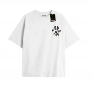 Beyaz Oversize T-shirt minimal kedi patisi Özel tasarım