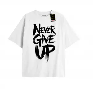 Beyaz Oversize T-shirt nevergiveup Özel tasarım