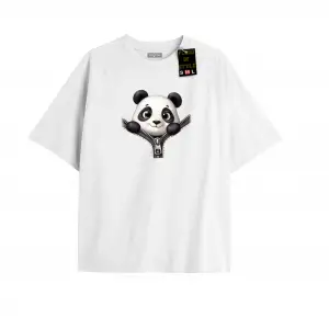 Beyaz Oversize T-shirt panda Özel tasarım