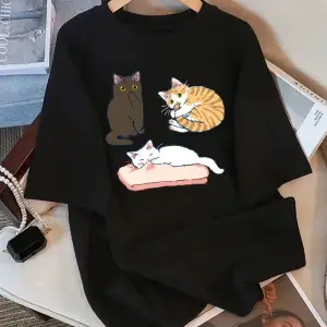 Beyaz Oynak Üç Renkli Yavru Kedi Baskı Gevşek Bisiklet Yaka Üst S