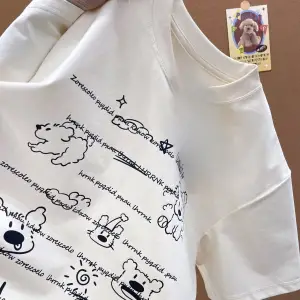 Beyaz Sevimli Yaz Baskı Gevşek Fit Köpek Şarkıcı Orijinal Tasarım