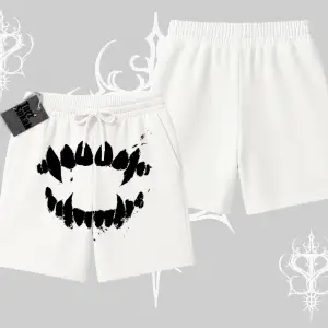 Beyaz Şort Vampir Dış