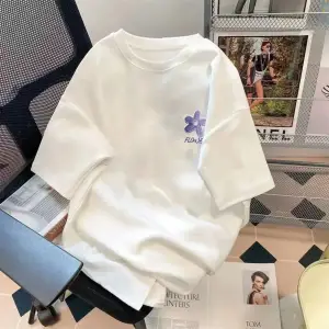 Beyaz Trendy Yaz Beş Kollu Üst Mor Çiçek Baskı Basit Çok Yönlü Bisiklet Yaka Üst Mor Çiçek G