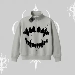 Beyaz Yarım Fermuarlı Sweatshirt Vampir Dış