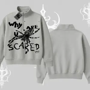 Beyaz Yarım Fermuarlı Sweatshirt Why are u Scared