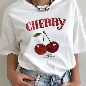 Beyaz Yaz Kiraz Baskı Günlük Beyaz Çok Yönlü Gevşek Yuvarlak Yaka