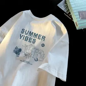 Beyaz Yaz Trendi Yaz Üst Hong Kong Faionable Grafik Tees Unisex Ca