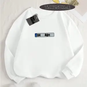 Biskilet Yaka Sweatshirt Beyaz 04 Ağrı Özel Tasarım Plaka Detaylı