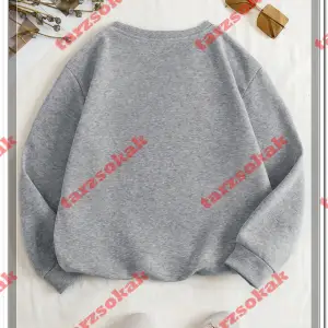 Biskilet Yaka Sweatshirt Beyaz 13 Bitlis Özel Tasarım Plaka Detaylı