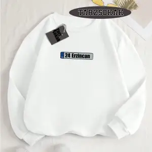 Biskilet Yaka Sweatshirt Beyaz 24 Erzincan Özel Tasarım Plaka Detaylı