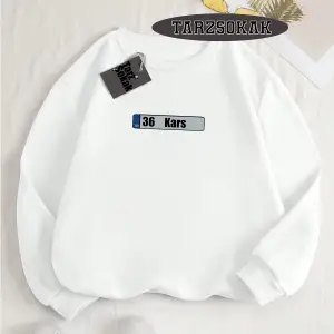 Biskilet Yaka Sweatshirt Beyaz 36 Kars Özel Tasarım Plaka Detaylı