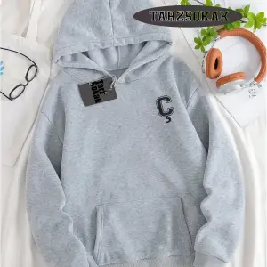 Biskilet Yaka Sweatshirt Beyaz Ç HARFİ İSME Özel Tasarım