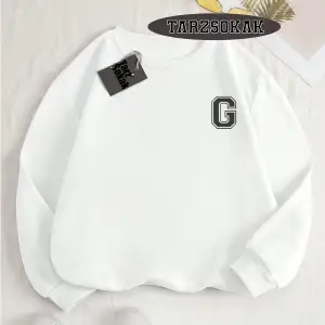 Biskilet Yaka Sweatshirt Beyaz G HARFİ İSME Özel Tasarım
