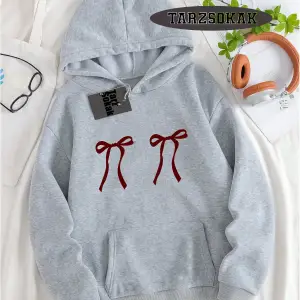 Biskilet Yaka Sweatshirt Beyaz Kurdela Özel Tasarım
