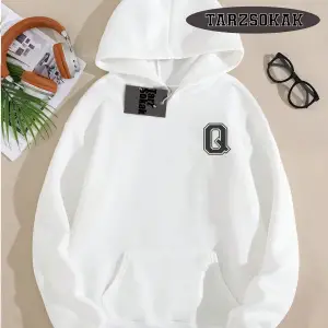 Biskilet Yaka Sweatshirt Beyaz Q HARFİ İSME Özel Tasarım