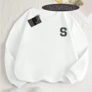 Biskilet Yaka Sweatshirt Beyaz Ş HARFİ İSME Özel Tasarım