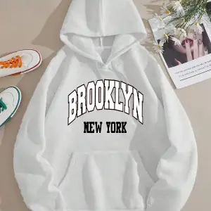 Brooklyn Baskılı Üç İplik Ünisex Oversize Kapüşonlu Sweatshirt Beyaz