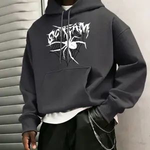 Büyük Siyah Bir Örümcek Kırmızı Örümcek Ağı Üzerinde Yatıyor Baskılı Erkek Bol Rahat Sokak Gi