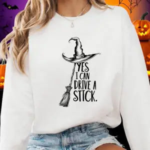 Cadılar Bayramı Tişörtleri Kadınlar Evet Sürüyorum Bir Çubukla Baskılar Yapıştırıyor Kapüşonl