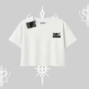 Cafe - Butik - Galeri vb işyerlerine  KADIN CROP T-shirt