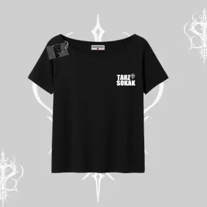 Cafe - Butik - Galeri vb işyerlerine  Kadın KAYIK YAKA T-shirt