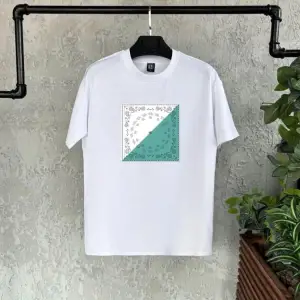 Carpet Baskılı Beyaz Baskılı Erkek