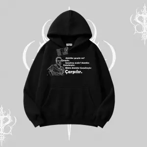 Çarpılır mı? Çarpılmıştır. Kapşonlu Sweatshirt