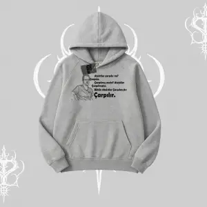Çarpılır mı? Çarpılmıştır. Kapşonlu Sweatshirt