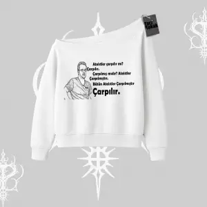 Çarpılır mı? Çarpılmıştır. Kayık Yaka Sweatshirt