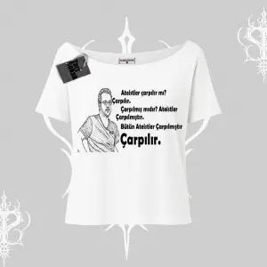 Çarpılır mı? Çarpılmıştır. Kayık Yaka Tshirt
