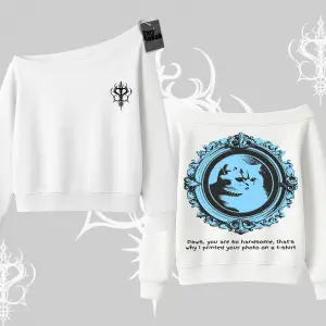 Çerçeveli Kedi Baskılı Kayık Yaka Sweatshirt