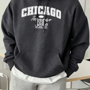 Chicago Letter Yaratıcılık Baskılı Tişörtü Erkek Trendy Gevşek Spor Giyim Sıcak Temel Kapüşon