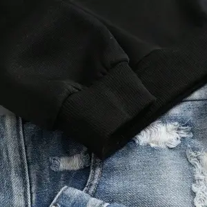 Çiçek Desenli Termal Astarlı Sweat Siyah