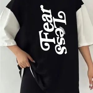 Çift Renk FEAR LESS Baskılı Unisex Tshirt