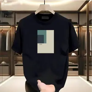 Closed Desen Baskılı Beyaz