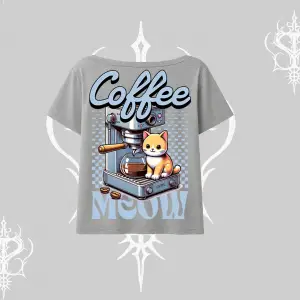 Coffee Meow Kahve Temalı Kedi Arka Baskılı Kayık Yaka Tshirt