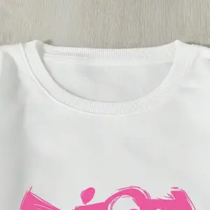 Coolane Heykel ve Slogan Grafikli Beyaz