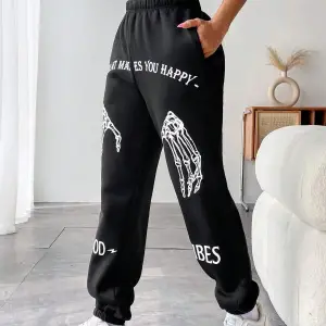 Coolane Skeleton Hand & Letter Graphic Elastic Waist 4 Mevsim Eşofman