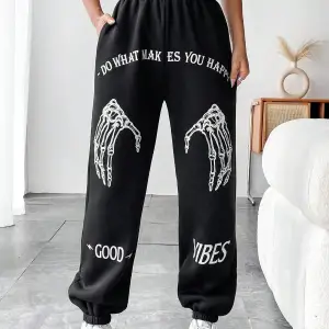 Coolane Skeleton Hand & Letter Graphic Elastic Waist 4 Mevsim Eşofman