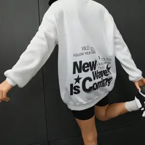 Coolane Sloganlı Grafik Düşük Sweat Beyaz