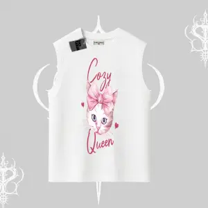 Cozy Queen Kedi Baskılı Kolsuz Tshirt