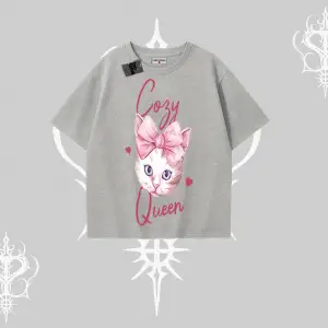 Cozy Queen Kedi Baskılı Oversize Tshirt