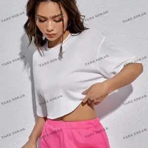 Crop CKOD-232913 Çiçek ve Slogan Grafikli Düşük Omuz Kısa