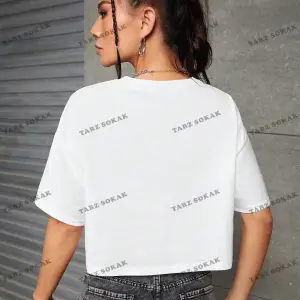 Crop CKOD-232913 Lucky series 1 Kalpli ve Sloganlı Grafikli Düşük Omuzlu Kısa