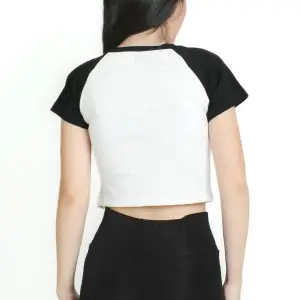 Crop yaka patlı reglan kol