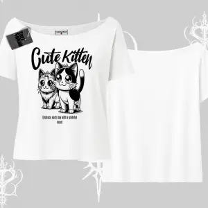 Cute Kitten Yazılı Sevimli Kedi Baskılı Kayık Yaka Tshirt