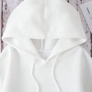 Dağ ve Slogan Grafikli Kanguru Cepli İpli Kapüşonlu Üst Beyaz